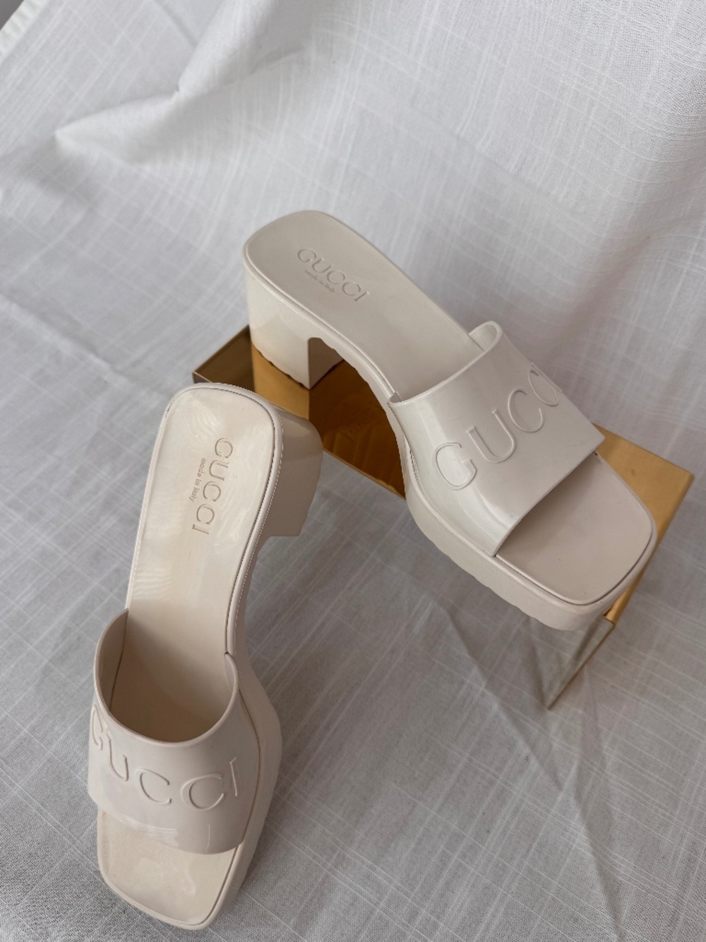Women's Gucci Cream Rubber Slides Size 8